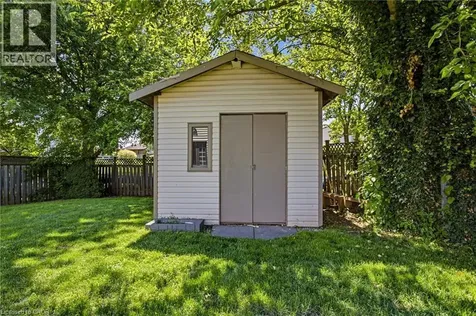 4512 Cedarbrook Lane Beamsville ON L3J 0B2