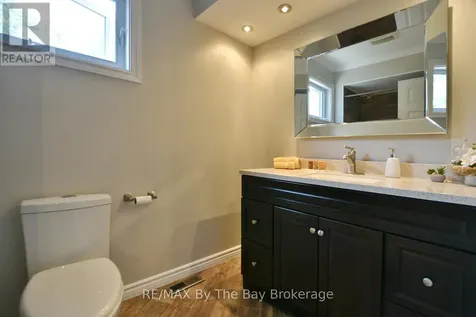 2 Birchmount Circle Wasaga Beach ON L9Z 1H8