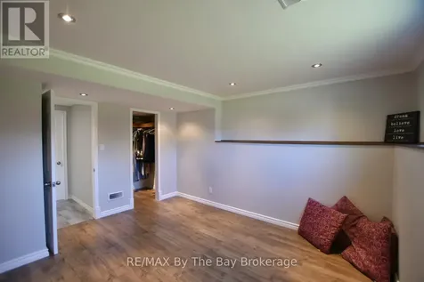 2 Birchmount Circle Wasaga Beach ON L9Z 1H8