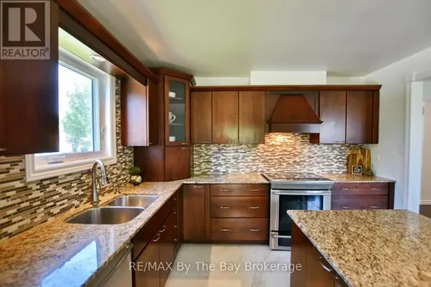 2 Birchmount Circle Wasaga Beach ON L9Z 1H8