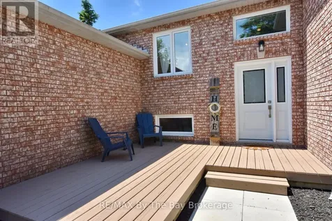 2 Birchmount Circle Wasaga Beach ON L9Z 1H8