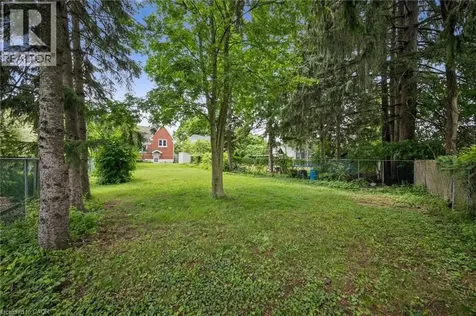 148 Waterloo Street Waterloo ON N2J 1Y2