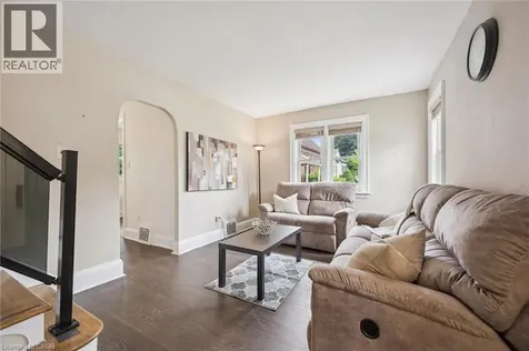 148 Waterloo Street Waterloo ON N2J 1Y2