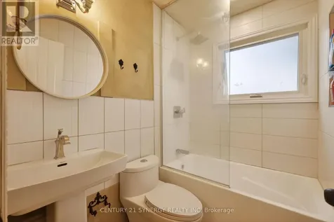 2358 Joliffe Street Ottawa ON K1G 1H2