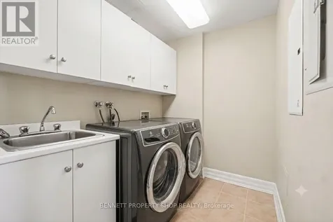3580 Rivergate Way Ottawa ON K1V 1V5