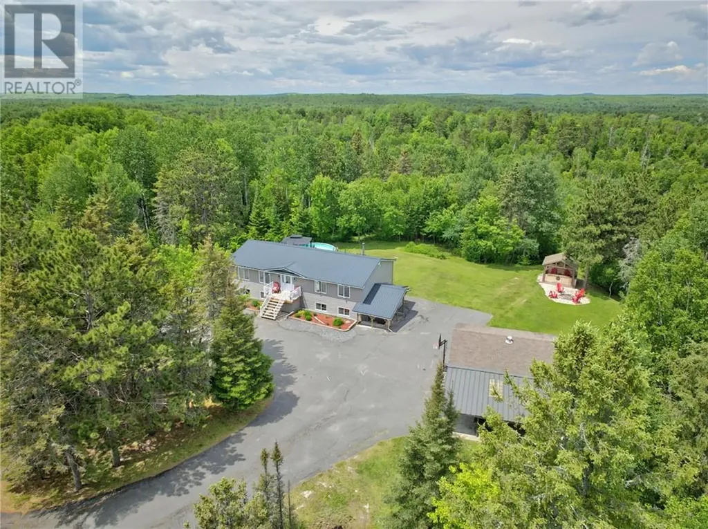 544 Black Lake Road Drive Lively ON P3Y 1H8