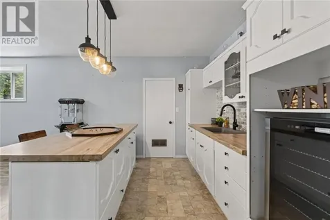 544 Black Lake Road Drive Lively ON P3Y 1H8