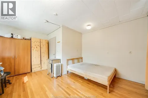 801 Victoria Avenue Windsor ON N9A 4N5