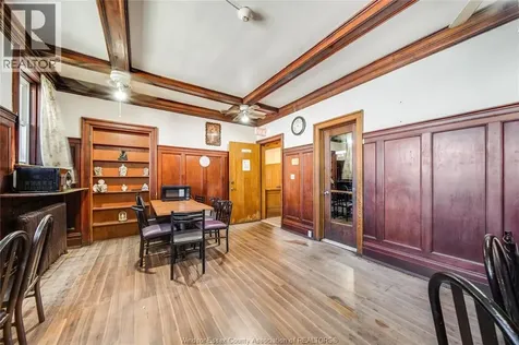 801 Victoria Avenue Windsor ON N9A 4N5