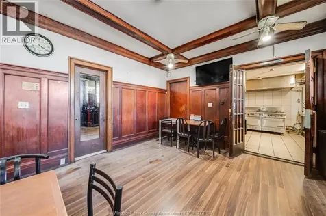 801 Victoria Avenue Windsor ON N9A 4N5