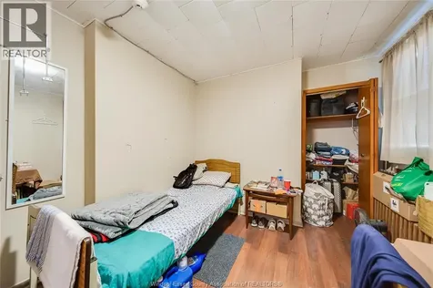 801 Victoria Avenue Windsor ON N9A 4N5