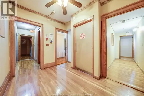 801 Victoria Avenue Windsor ON N9A 4N5
