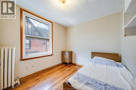 801 Victoria Avenue Windsor ON N9A 4N5