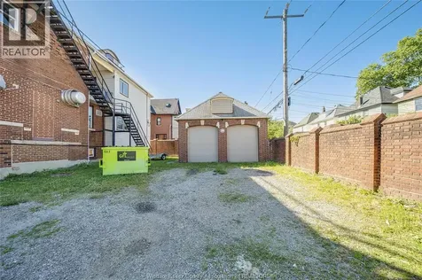 801 Victoria Avenue Windsor ON N9A 4N5