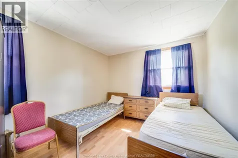 801 Victoria Avenue Windsor ON N9A 4N5