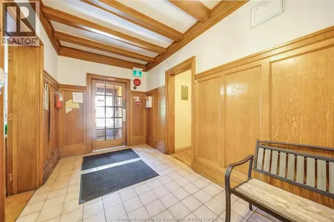 801 Victoria Avenue Windsor ON N9A 4N5