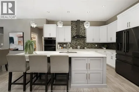 6259 Forest Trail Lasalle ON N9H 0E7