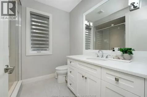 6259 Forest Trail Lasalle ON N9H 0E7