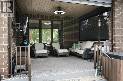 6259 Forest Trail Lasalle ON N9H 0E7