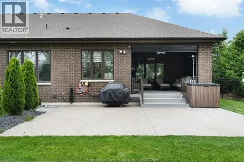 6259 Forest Trail Lasalle ON N9H 0E7