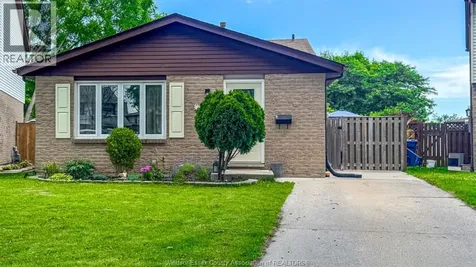 1343 Leafield Windsor ON N8W 5A2