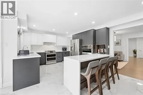 1194 Queen Victoria Avenue Mississauga ON L5H 3H3