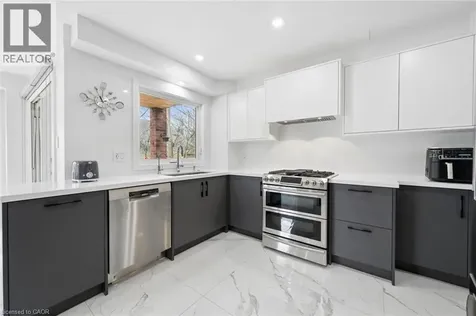 1194 Queen Victoria Avenue Mississauga ON L5H 3H3