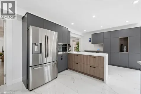 1194 Queen Victoria Avenue Mississauga ON L5H 3H3