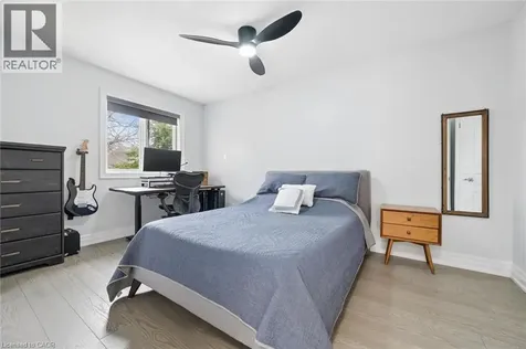 1194 Queen Victoria Avenue Mississauga ON L5H 3H3