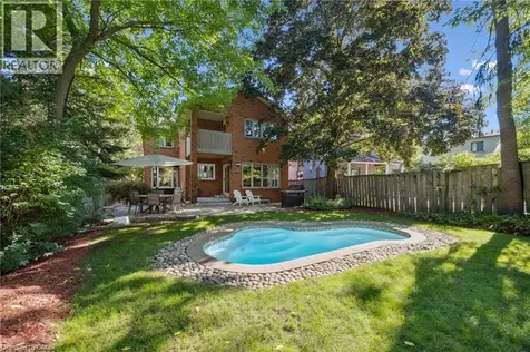 1194 Queen Victoria Avenue Mississauga ON L5H 3H3