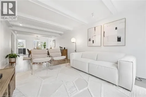 1194 Queen Victoria Avenue Mississauga ON L5H 3H3