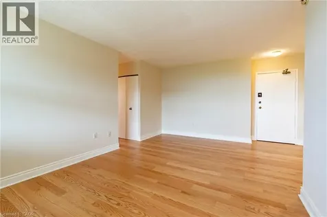 966 Inverhouse Drive Mississauga ON L5J 4B6