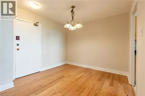 966 Inverhouse Drive Mississauga ON L5J 4B6