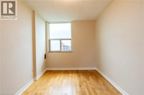 966 Inverhouse Drive Mississauga ON L5J 4B6