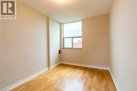 966 Inverhouse Drive Mississauga ON L5J 4B6