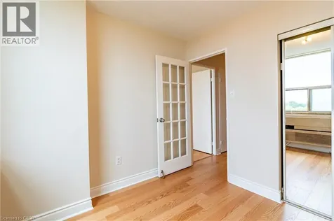 966 Inverhouse Drive Mississauga ON L5J 4B6