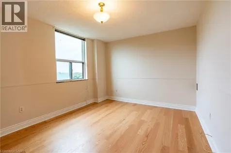 966 Inverhouse Drive Mississauga ON L5J 4B6