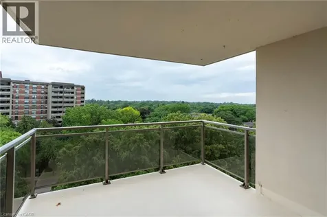 966 Inverhouse Drive Mississauga ON L5J 4B6