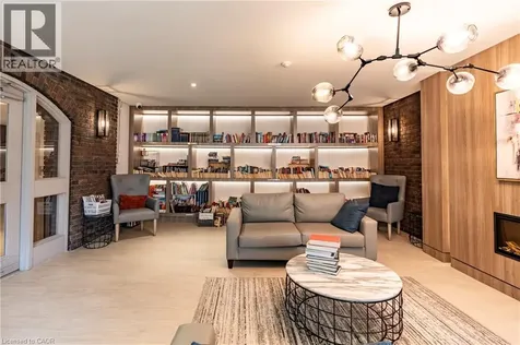 966 Inverhouse Drive Mississauga ON L5J 4B6