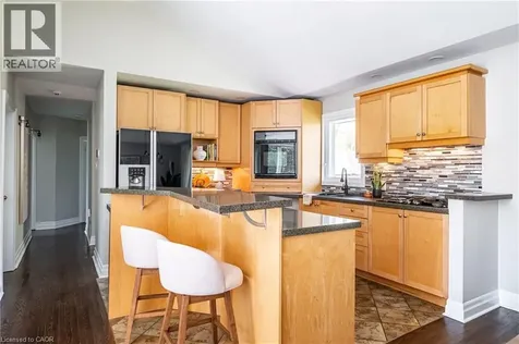 1239 Baldwin Drive Oakville ON L6J 2W4