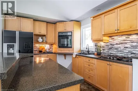 1239 Baldwin Drive Oakville ON L6J 2W4