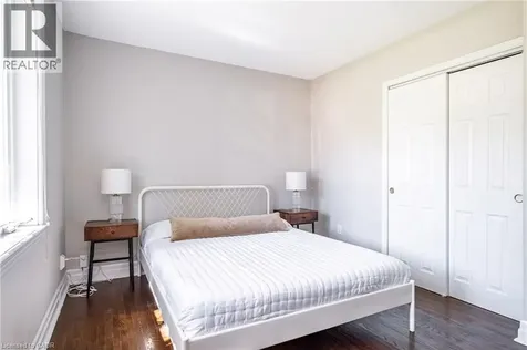 1239 Baldwin Drive Oakville ON L6J 2W4