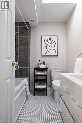 1239 Baldwin Drive Oakville ON L6J 2W4