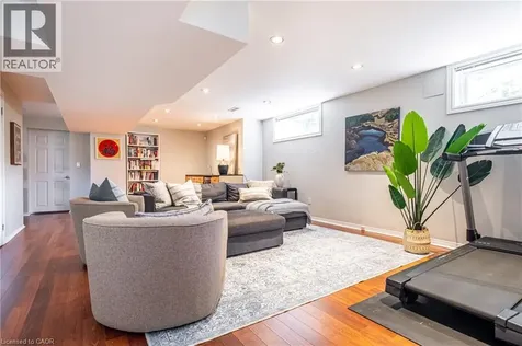 1239 Baldwin Drive Oakville ON L6J 2W4