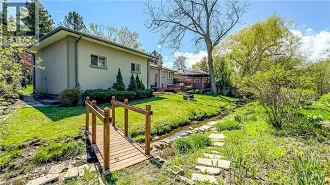 1239 Baldwin Drive Oakville ON L6J 2W4