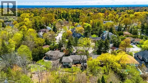 1239 Baldwin Drive Oakville ON L6J 2W4