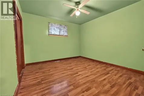 689 Burgess Avenue Hamilton ON L8H 6J2