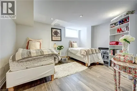134 Anne Street Niagara-on-the-lake ON L0S 1J0