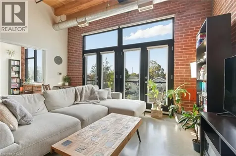 85 Spruce Street North Cambridge ON N1R 4K4