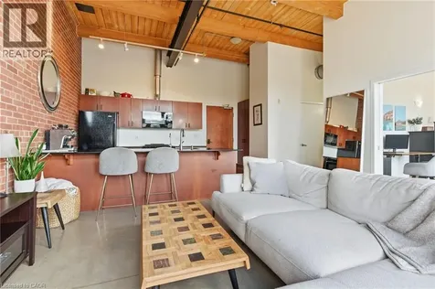 85 Spruce Street North Cambridge ON N1R 4K4